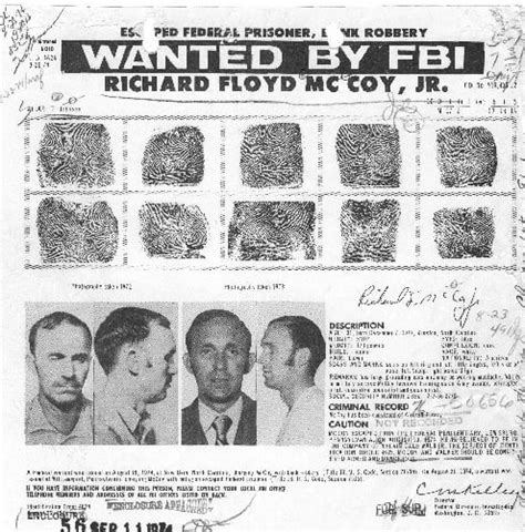 نشرة FBI الخاصة بريتشارد فلويد ماكوي أحد أشهر المشتبه بهم في قضية دي بي كوبر